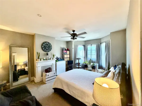 750 Broadway #2, Newburgh, NY 12550