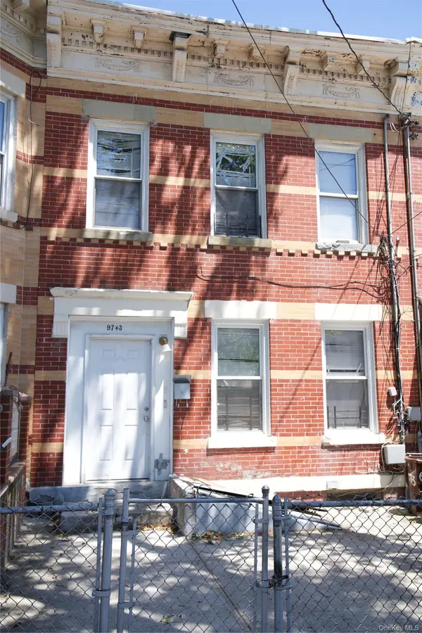 97-43 76th ST, Ozone Park, NY 11416