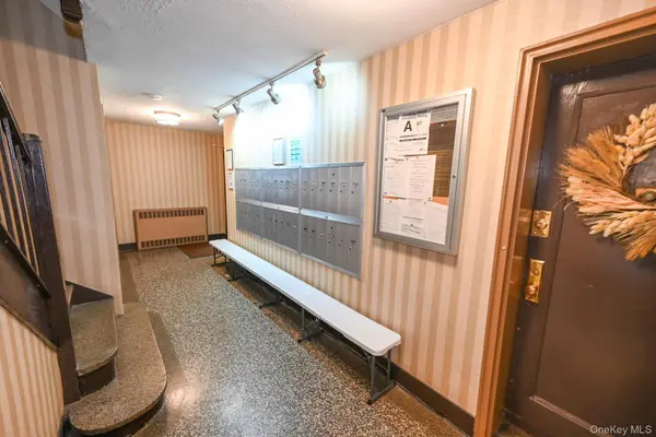 105-21 66th AVE #5B, Forest Hills, NY 11375
