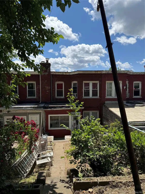 155 Sunnyside AVE, Brooklyn, NY 11207