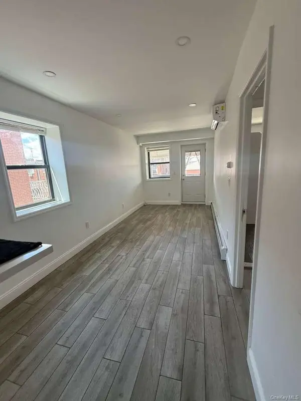 34-44 59TH ST #3F, Woodside, NY 11377