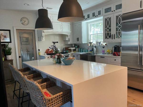 88 Dutchess BLVD, Atlantic Beach, NY 11509
