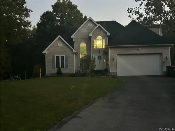 181 David DR, Pleasant Valley, NY 12601