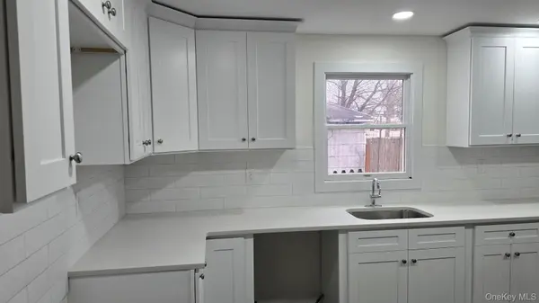 104-49 209th ST, Queens Village, NY 11429
