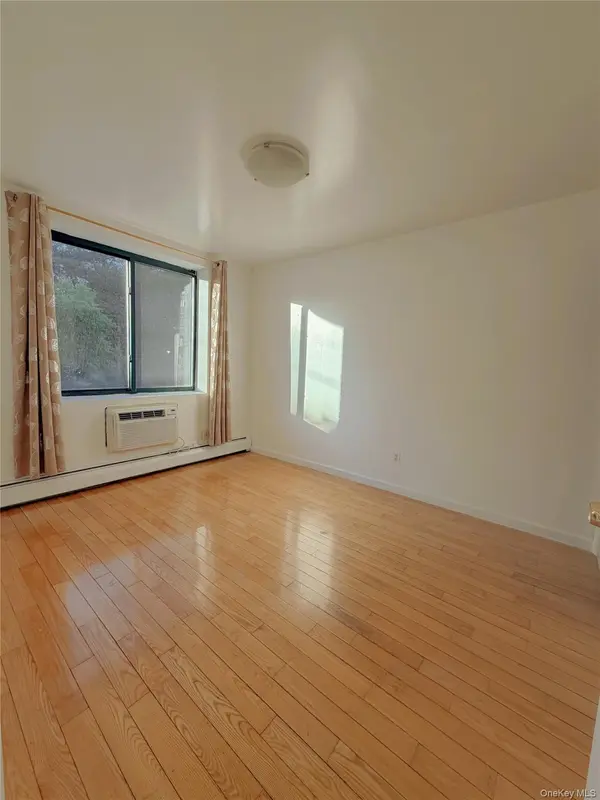 136-16 35th AVE #2B, Flushing, NY 11354