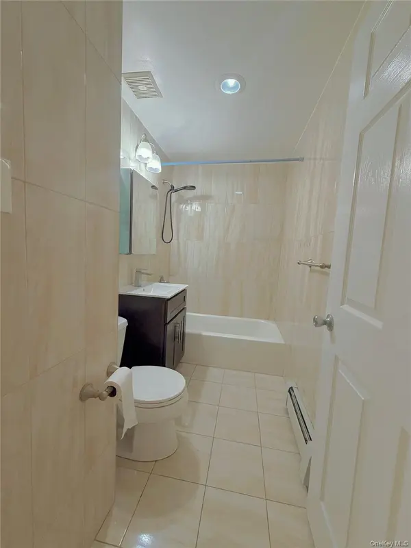 136-16 35th AVE #2B, Flushing, NY 11354