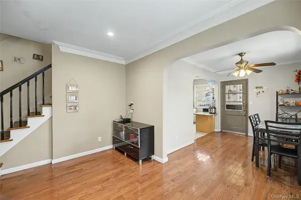 15911 65th AVE, Fresh Meadows, NY 11365
