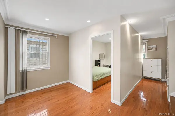 15911 65th AVE, Fresh Meadows, NY 11365