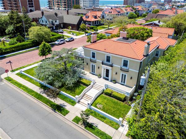 159 Magnolia BLVD, Long Beach, NY 11561