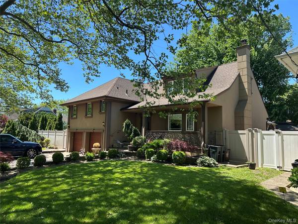 563 Sunset DR, Woodmere, NY 11598