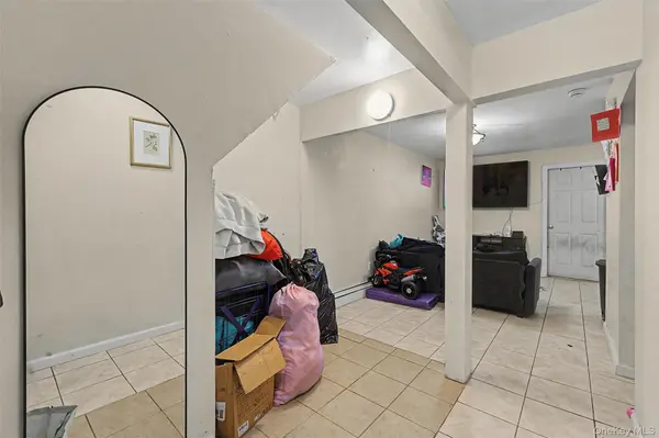 1010 E 233rd ST, Bronx, NY 10466