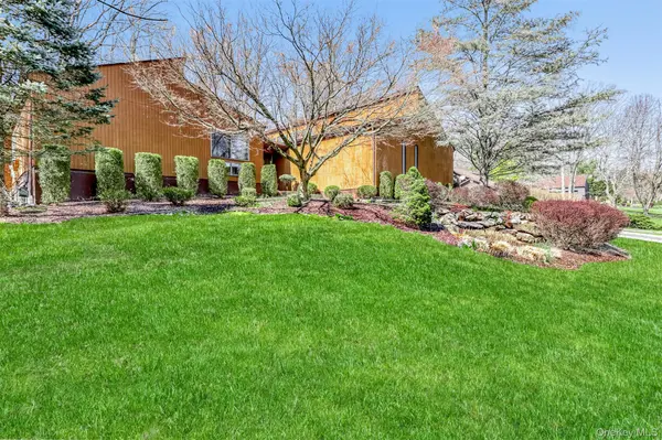 66 Tamarack LN, Pomona, NY 10970