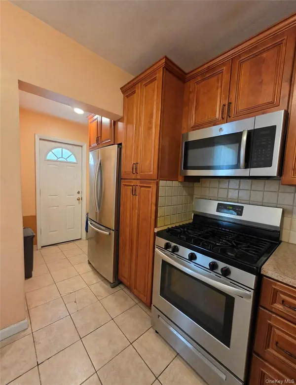 84-11 Sutter AVE, Ozone Park, NY 11417