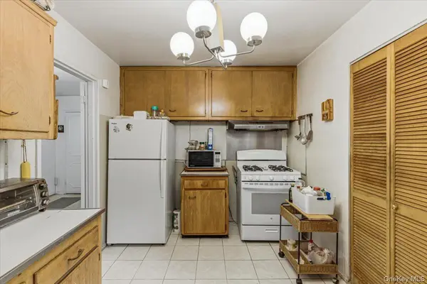 99-10 60th AVE #2B, Corona, NY 11368
