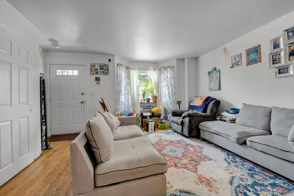 93-12 89th AVE, Woodhaven, NY 11421