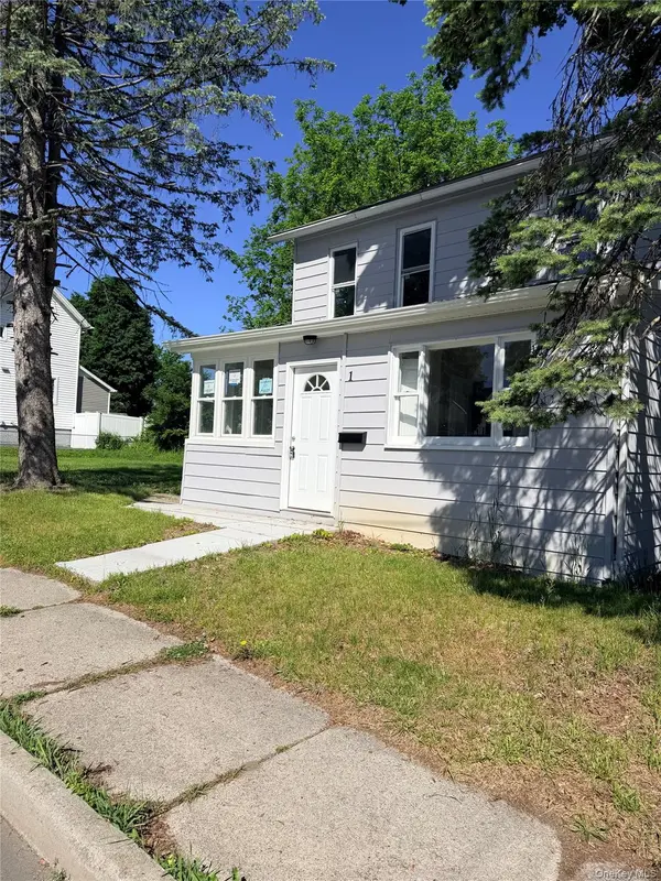 1 Chestnut ST, Middletown, NY 10940