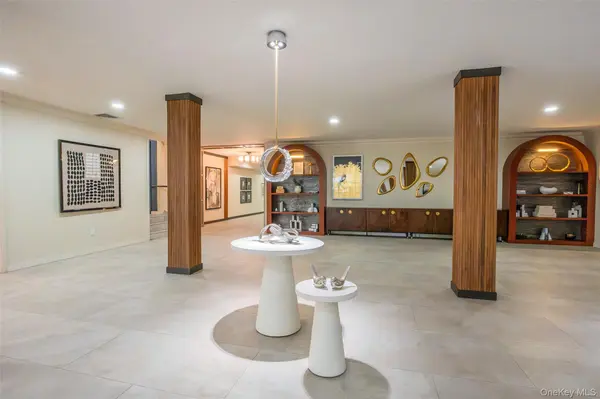 360 Central Avenue #128, Lawrence, NY 11559