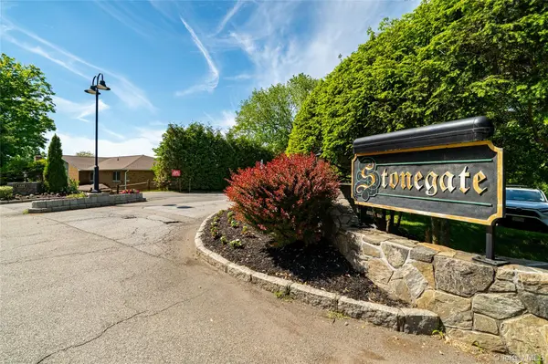 1840 Crompond RD #7A8, Peekskill, NY 10566