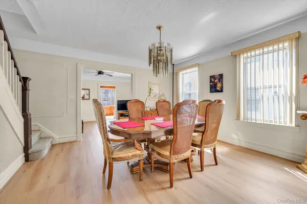 59-30 71st ST, Maspeth, NY 11378