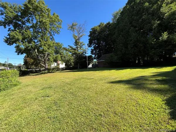 4 Lottie, Putnam Valley, NY 10512