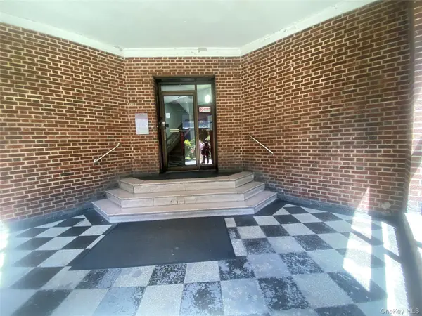 140-30 Sanford AVE #5A, Flushing, NY 11355