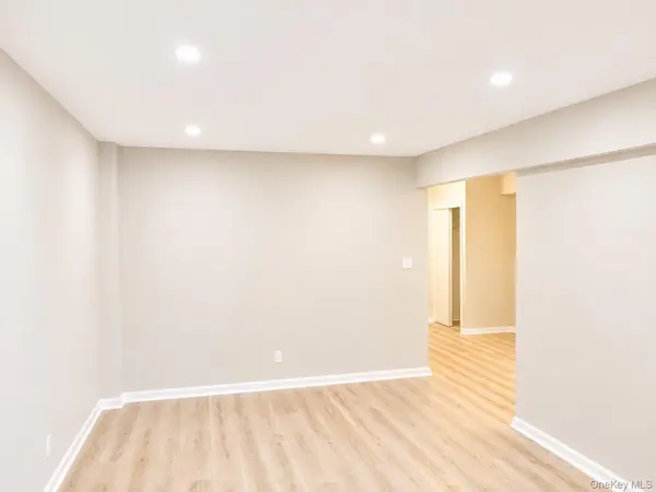 28-02 Parsons Blvd #1E, Flushing, NY 11354