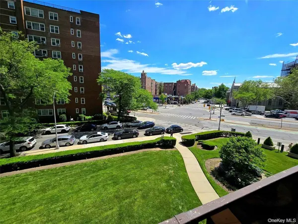 11011 Queens BLVD #3M, Forest Hills, NY 11375