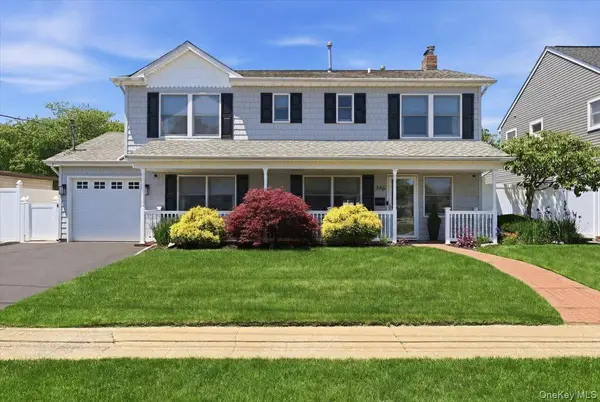 346 Seaford AVE, Massapequa, NY 11758
