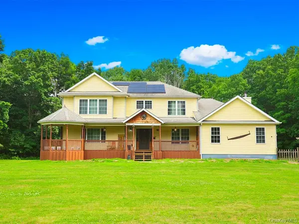 44 Paglia DR, Howells, NY 10932
