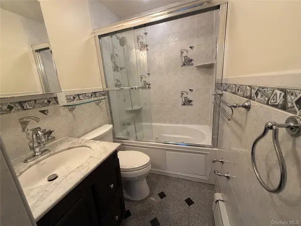 21707 134th RD, Springfield Gardens, NY 11413