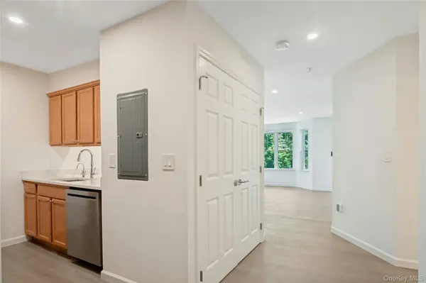 314 Sutton DR #314, Mount Kisco, NY 10549