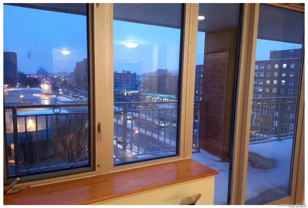 63-14 Queens BLVD #8H, Woodside, NY 11377