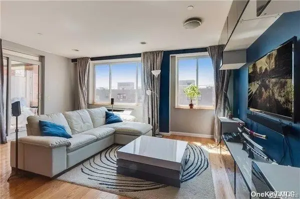 63-14 Queens BLVD #8H, Woodside, NY 11377