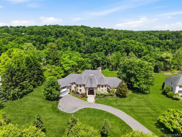 4 Fawn LN, Armonk, NY 10504