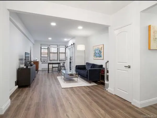 67-40 Yellowstone BLVD #6L, Forest Hills, NY 11375