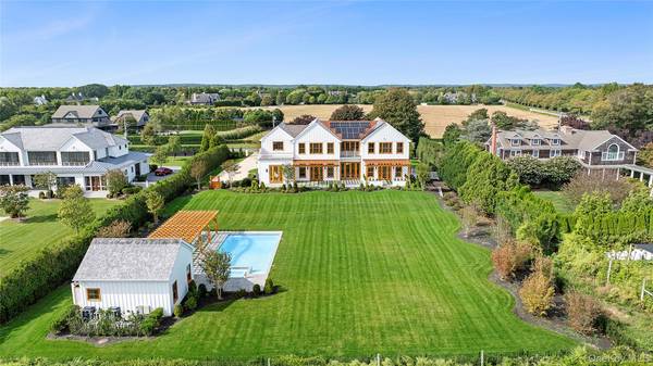 522 Wickapogue RD, Southampton, NY 11968