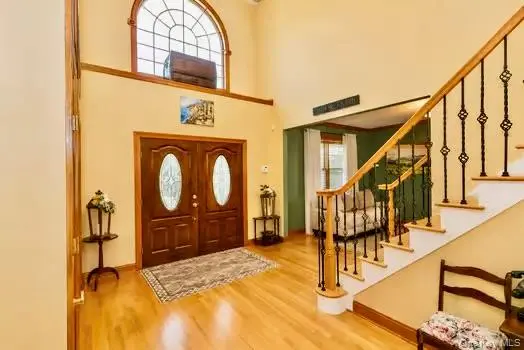 15 Christina WAY, Milton, NY 12547
