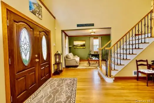 15 Christina WAY, Milton, NY 12547