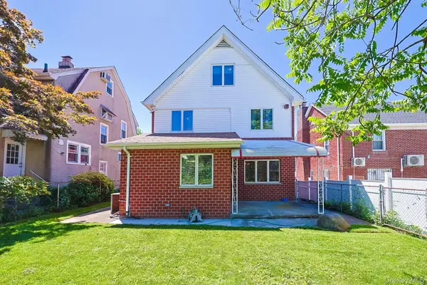 3325 149th PL, Flushing, NY 11354