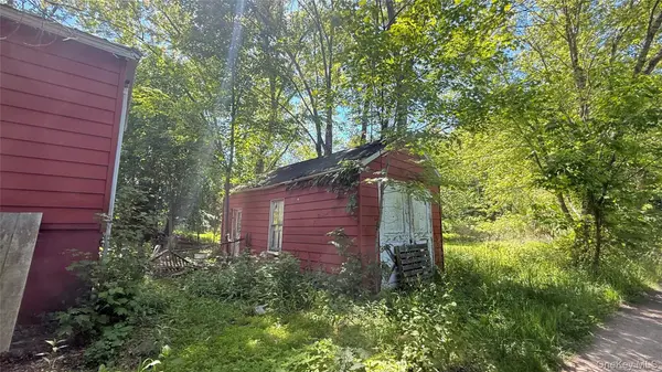 1588 Route 212, Saugerties, NY 12477