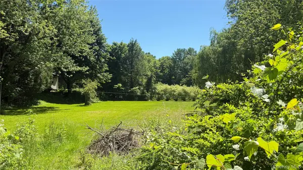 1588 Route 212, Saugerties, NY 12477