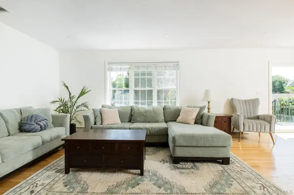 18 Barrett PL, Beacon, NY 12508