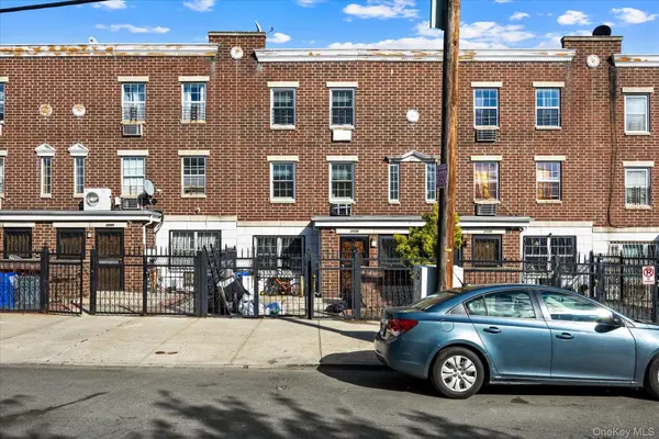 2058 Washington AVE, Bronx, NY 10457