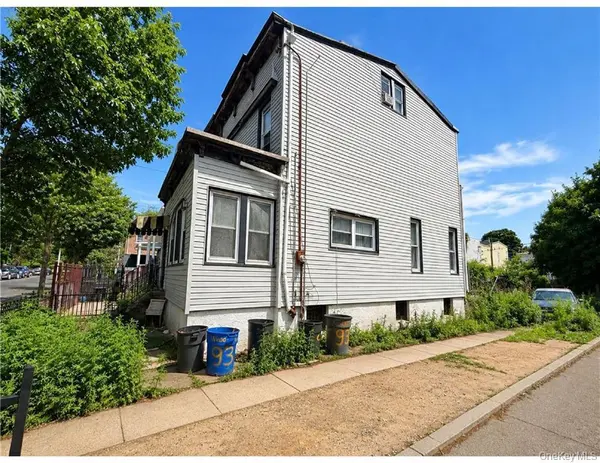93 Linwood ST, Brooklyn, NY 11208