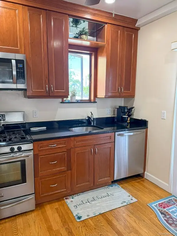 15-17 146th ST, Whitestone, NY 11357