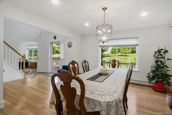 33 Gabriels PATH, Poughquag, NY 12570