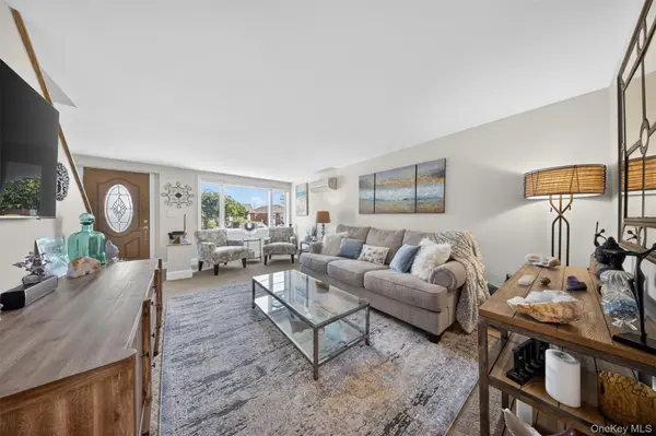 125-16 5th AVE, College Point, NY 11356