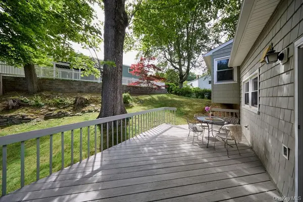 72 Hickory Hill DR, Dobbs Ferry, NY 10522