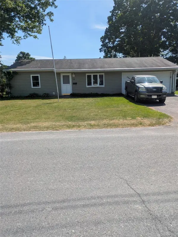 15 Kalina DR, Saugerties, NY 12477