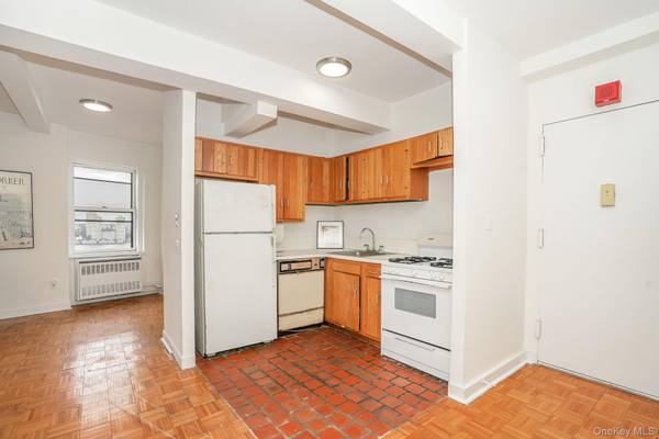 2166 Broadway #22B, New York (manhattan), NY 10024